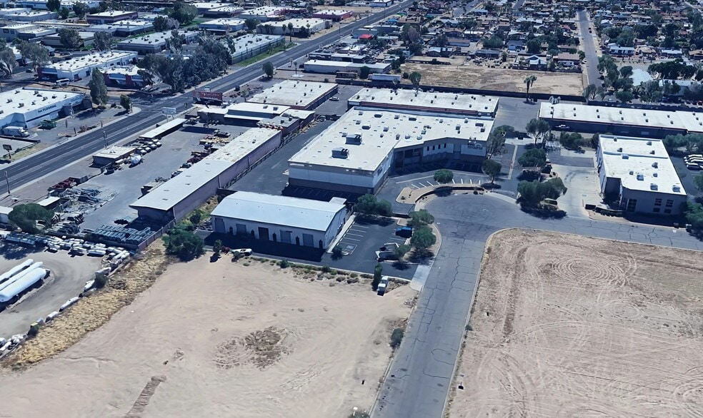 More Photos Of 2643 N 36 Ave, Phoenix Warehouse For Lease