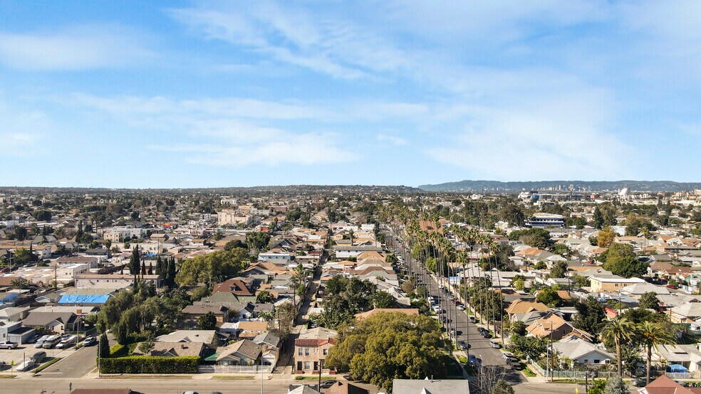 More Photos Of 838 E 43rd St, Los Angeles Apartments For Sale