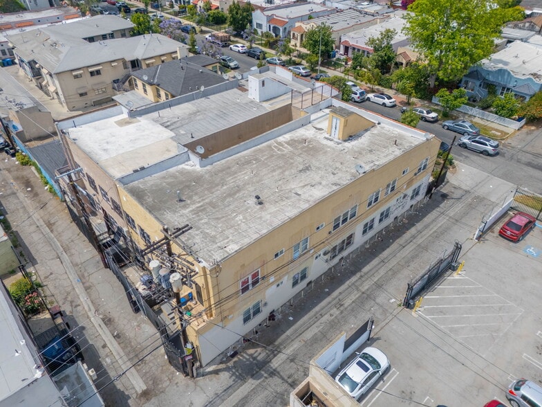 More Photos Of 1014 W 57th St, Los Angeles Apartments For Sale