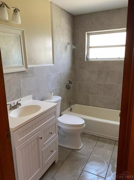 More Photos Of 405 N Main St, Georgetown Apartments For Sale