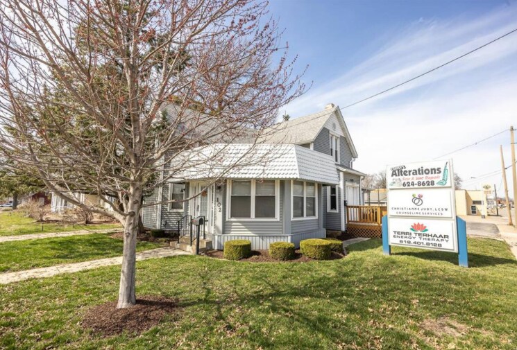 More Photos Of 635 S Lincoln Ave, O'Fallon Storefront Retail Office For Sale