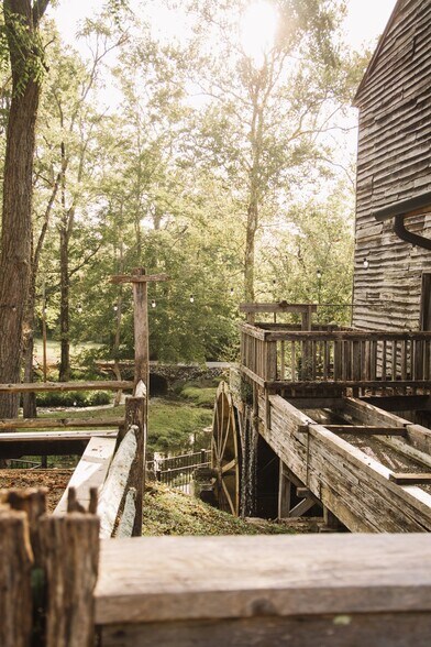 More Photos Of 21405 Parks Mill Rd, Abingdon Lodge Meeting Hall For Sale