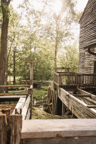 More Photos Of 21405 Parks Mill Rd, Abingdon Lodge Meeting Hall For Sale