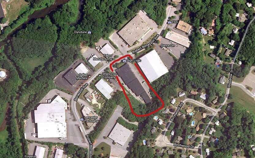 More Photos Of 9 Bonazzoli Ave, Hudson Warehouse For Lease