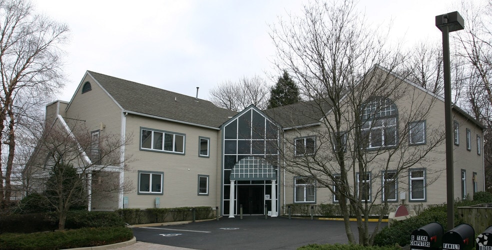 Primary Photo Of 1816 Mount Holly Rd, Burlington Office For Lease