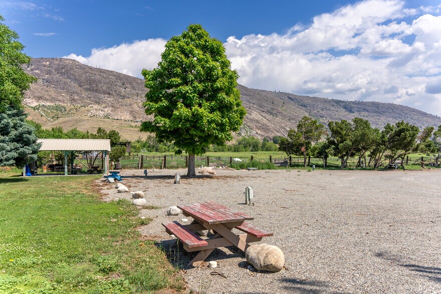 More Photos Of 208 Kendall St, Riverside Manufactured Housing Mobile Home Park For Sale