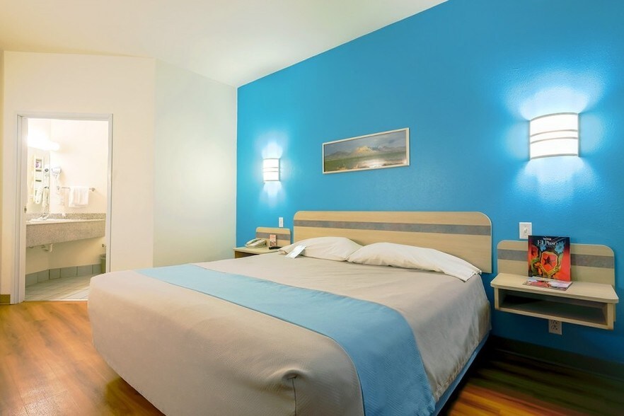 More Photos Of 2120 Summit Ct, Las Cruces Hotel For Sale