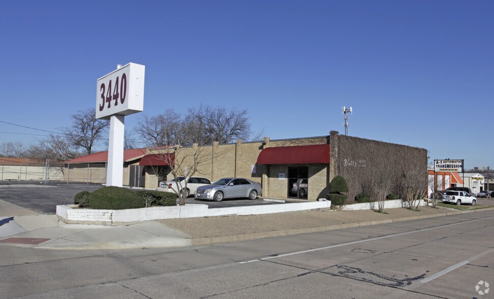 More Photos Of 3440 South Fwy, Fort Worth Flex For Sale