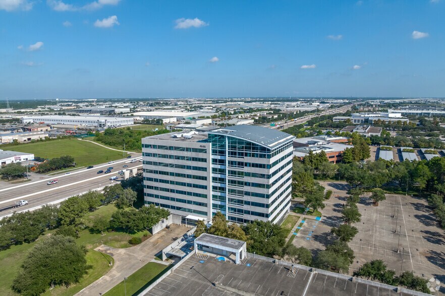 More Photos Of 4646 W Sam Houston Pky N, Houston Office For Lease