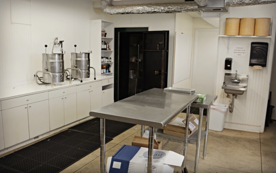 More Photos Of 233 5th St, Lacon Storefront Retail Residential For Lease