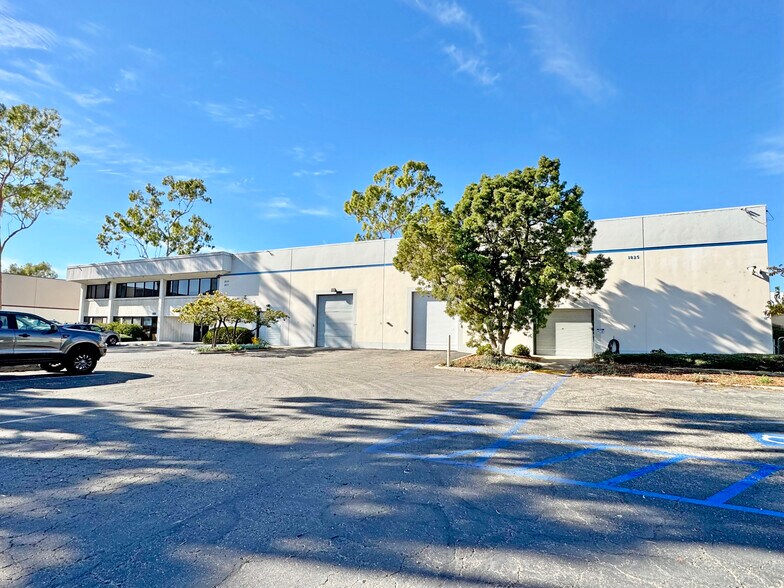 More Photos Of 1025 Cindy Ln, Carpinteria Warehouse For Sale