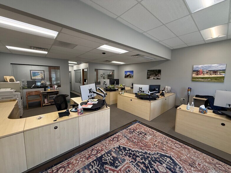 More Photos Of 3778 S Kalamath St, Englewood Warehouse For Sale