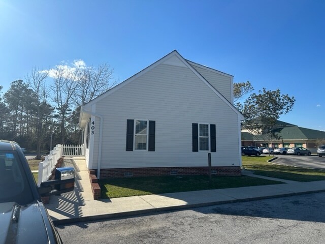More Photos Of 403 N 35th St, Morehead City Office For Sale