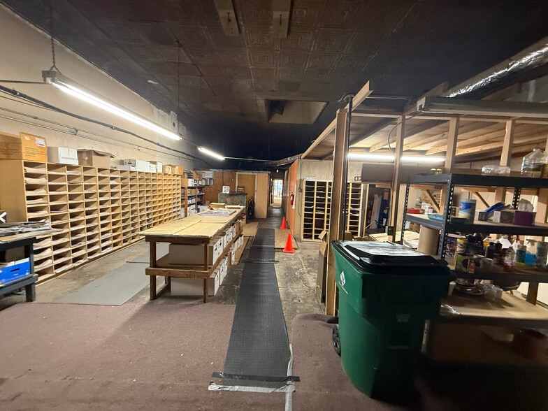 More Photos Of 108 E 1st St, Cameron General Retail For Sale