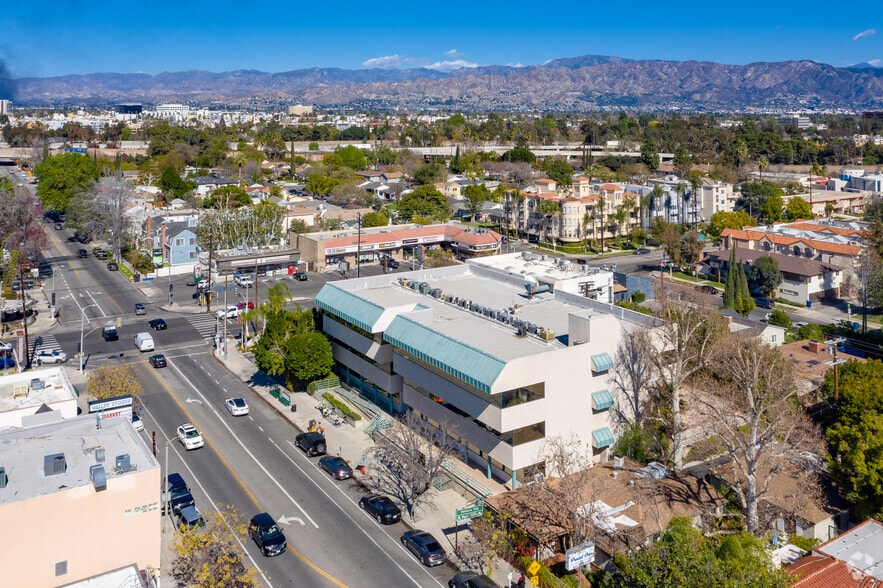 More Photos Of 4370 Tujunga Ave, Studio City Loft Creative Space For Lease