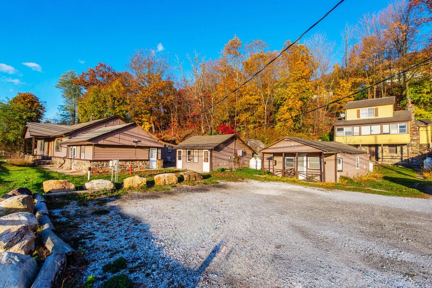 More Photos Of 148 Route 181, Lake Hopatcong Apartments For Sale