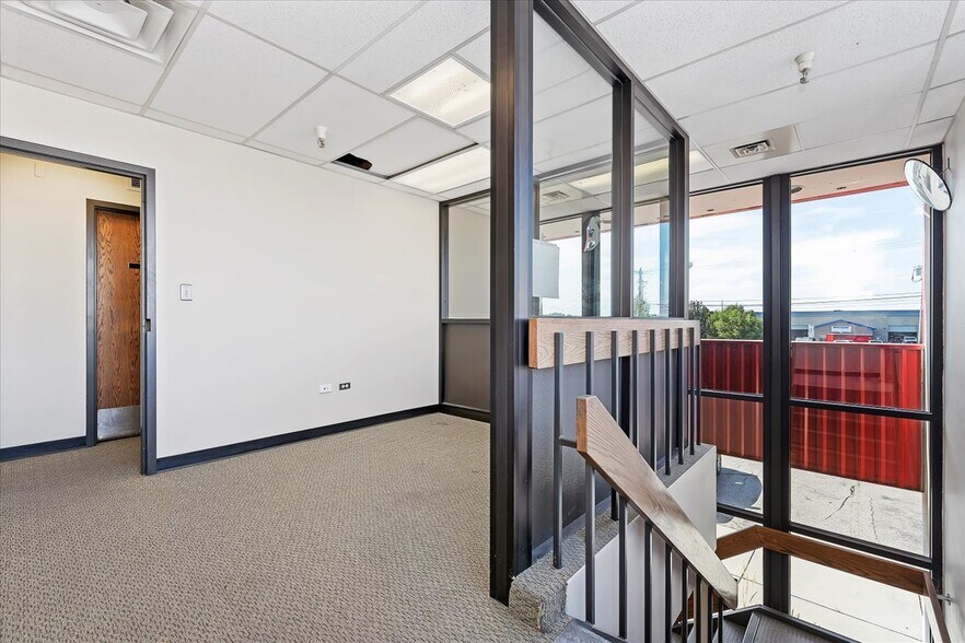 More Photos Of 420 N Five Mile Rd, Boise Warehouse For Sale