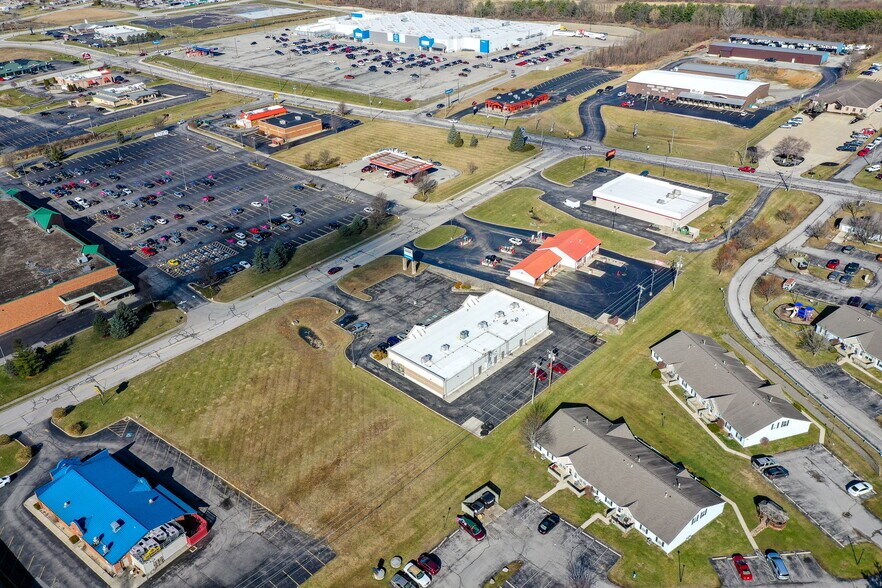 More Photos Of 120 Roberts Ln, Hillsboro Freestanding For Lease