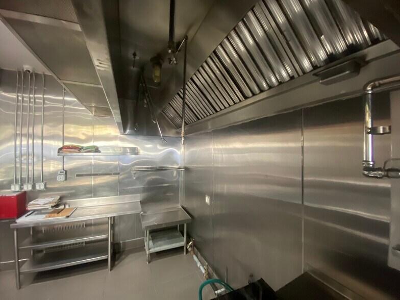 More Photos Of 38-46 E Colorado Blvd, Pasadena Storefront Retail Office For Lease