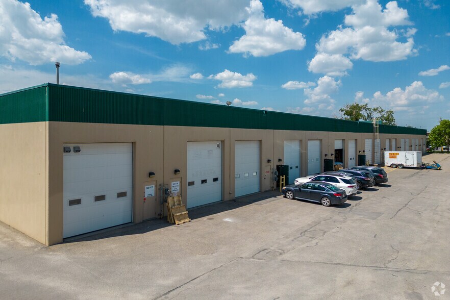 More Photos Of 1431 40th Ave NE, Calgary Light Distribution For Sale