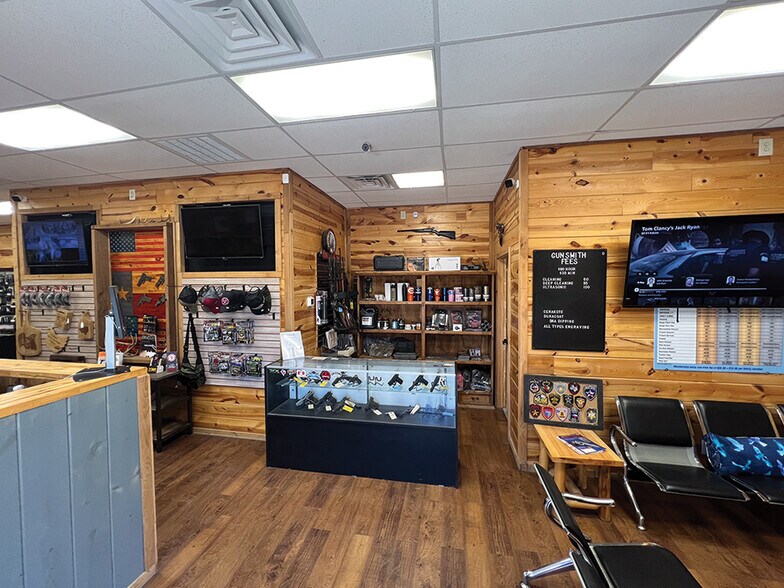 More Photos Of 1770 FM 156 N, Krum Showroom For Sale