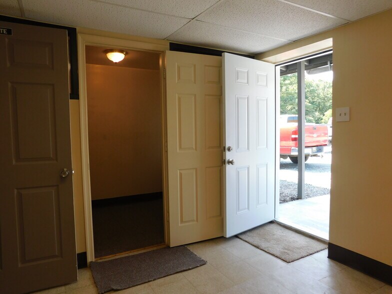 More Photos Of 353 Rock Springs Rd, Conowingo Office Residential For Sale