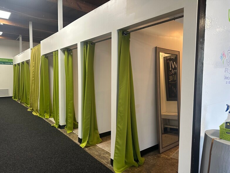 More Photos Of 165 Midland Ave, Lexington Health Club For Sale
