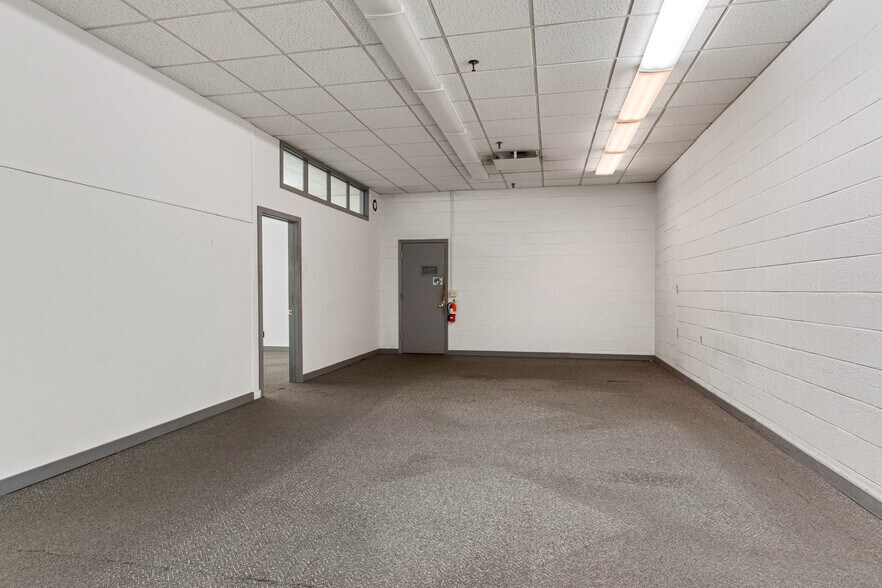 More Photos Of 1430 N Second St, Wisconsin Rapids Manufacturing For Lease