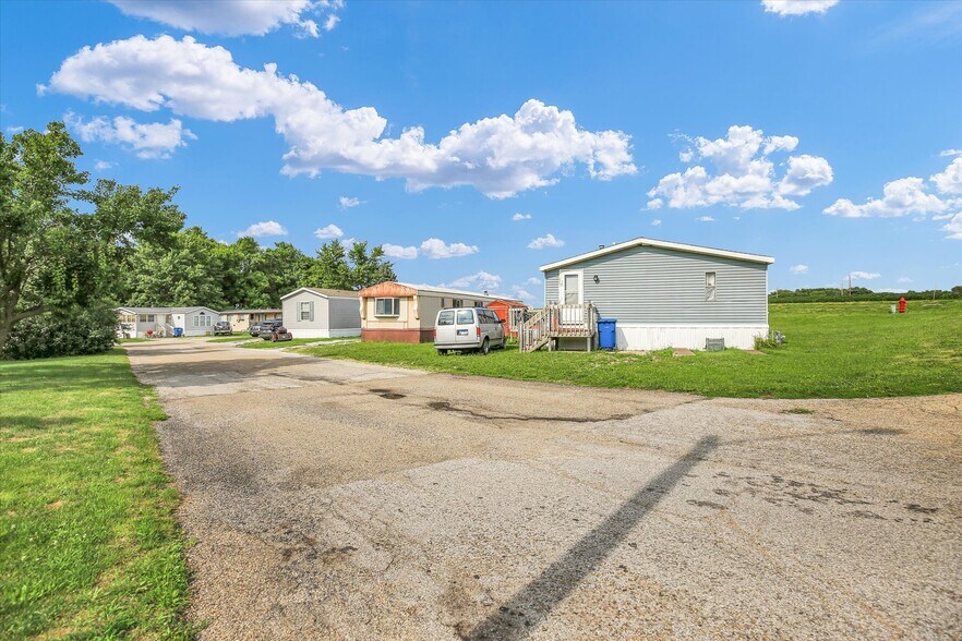 More Photos Of 3 D St, Lexington Manufactured Housing Mobile Home Park For Sale