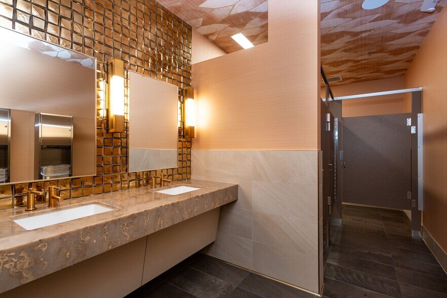 More Photos Of 255 1st Ave SW, Rochester Restaurant For Sale