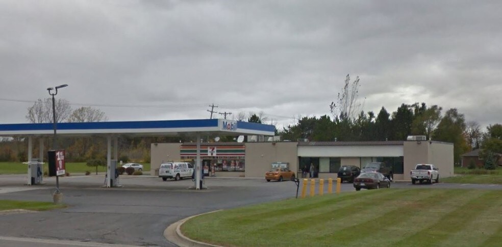 More Photos Of 3990 Tittabawassee Rd, Saginaw Freestanding For Lease