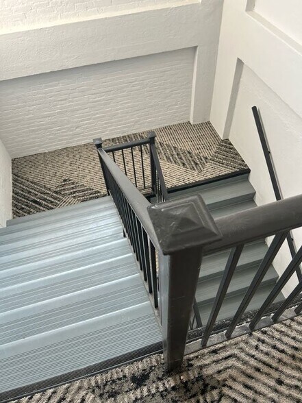 More Photos Of 36 W Broadway, Boston Office For Lease