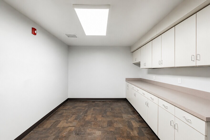More Photos Of 714 S 4th St, Las Vegas Medical For Sale