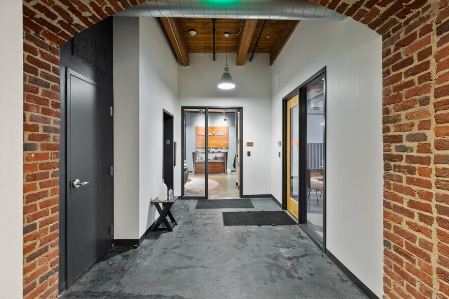 More Photos Of 13 S 13th St, Richmond Office Residential For Sale