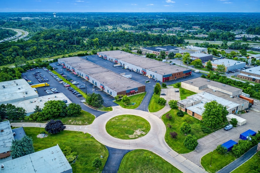 More Photos Of 24730-24804 Crestview Ct, Farmington Hills Unknown For Lease