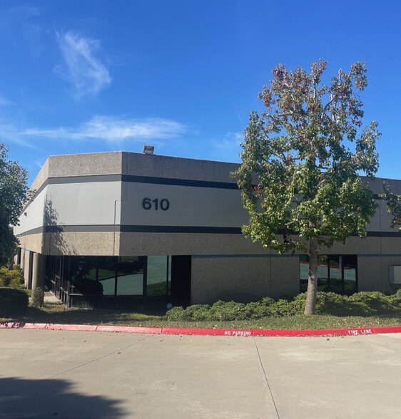 More Photos Of 610 Gateway Center Way, San Diego Manufacturing For Lease