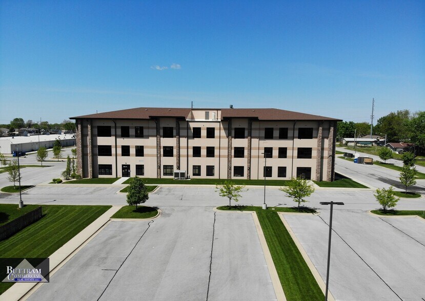 More Photos Of 2011 E 32nd St, Joplin Medical For Lease