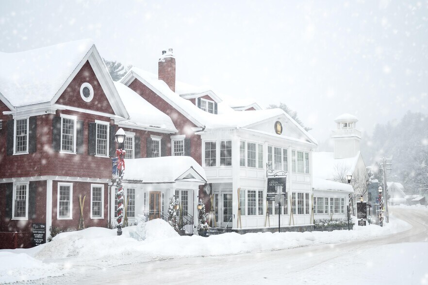 More Photos Of 18 Main St, Stowe Hotel For Sale