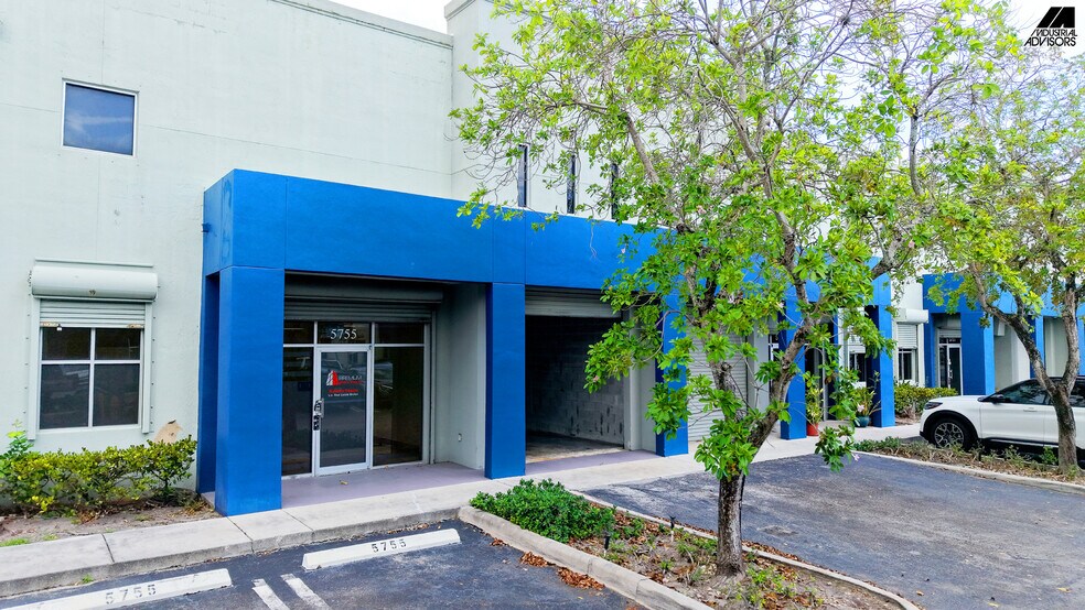 More Photos Of 5745-5759 NW 151st St, Miami Lakes Light Distribution For Lease