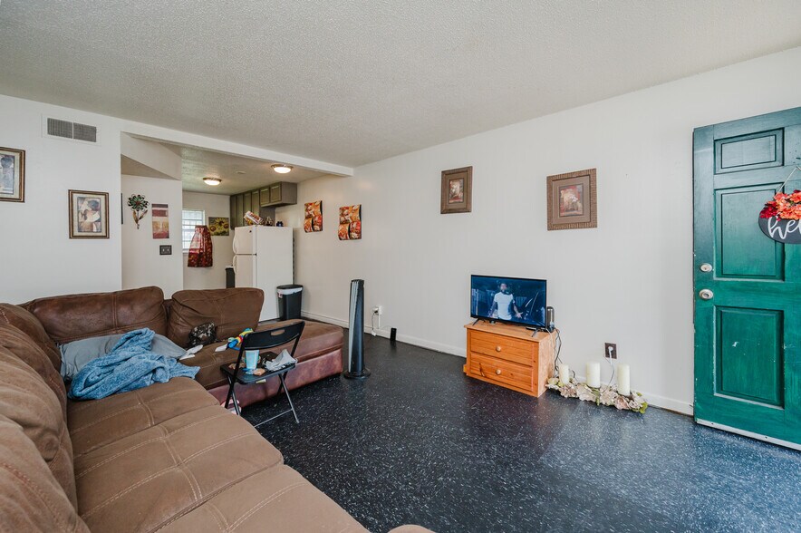 More Photos Of , Birmingham Multifamily For Sale