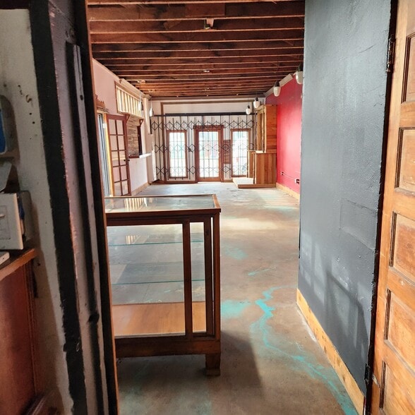 More Photos Of 2244 Logan Ave, San Diego Storefront For Lease