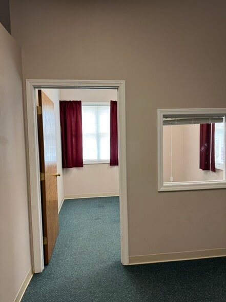Primary Photo Of 97 Farmington Avenue, Berlin Office Residential For Lease
