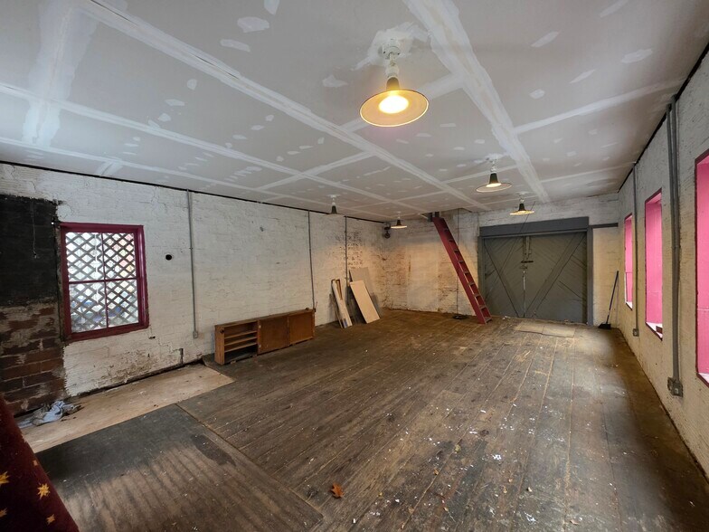 More Photos Of 12 W 4th St, Emporium Office For Sale