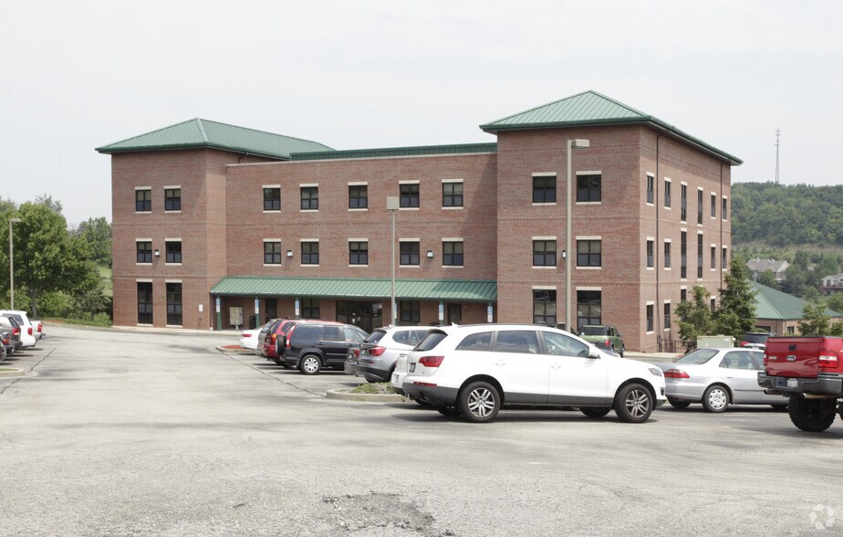 More Photos Of 135 Technology Dr, Canonsburg Office For Lease