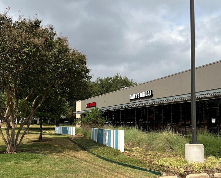 More Photos Of 14430 Midway Rd, Farmers Branch Unknown For Lease