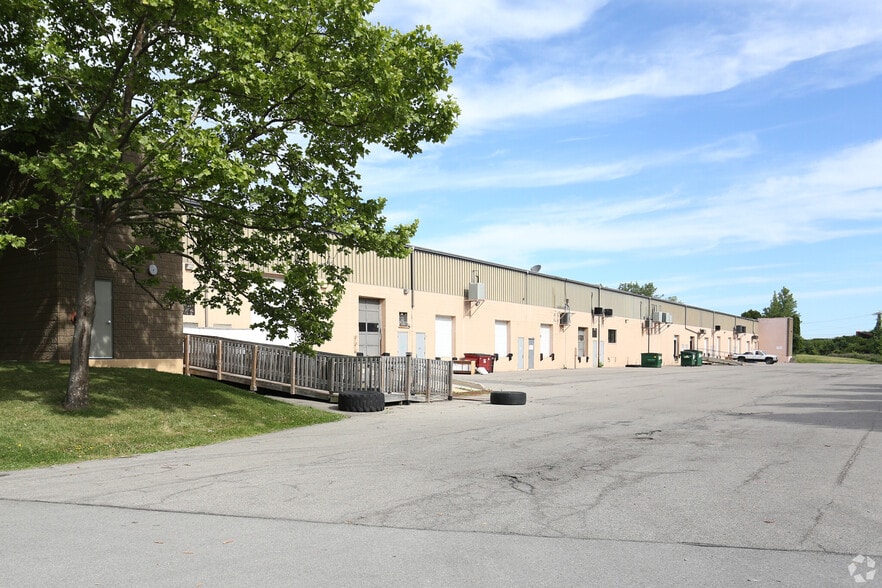 More Photos Of 5 Marway Cir, Gates Manufacturing For Lease