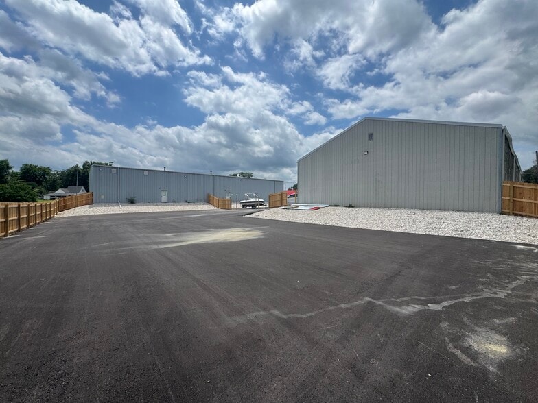 More Photos Of 105 N Chestnut St, Belton Unknown For Lease