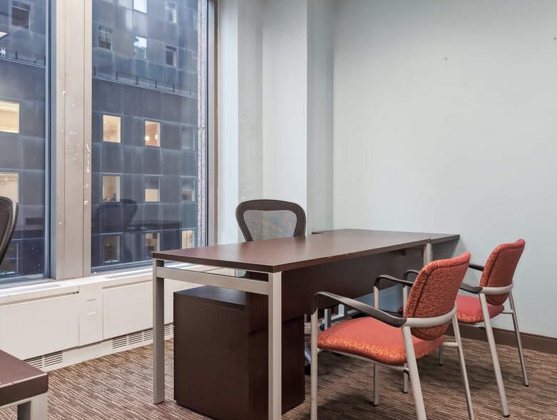 More Photos Of 1177 Avenue Of The Americas, New York Coworking Space