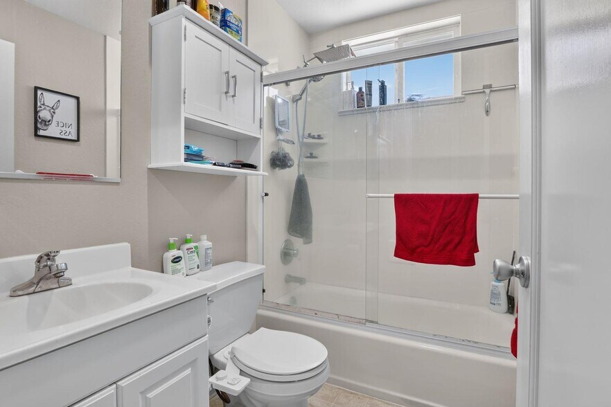 More Photos Of 20847 Chester St, Castro Valley Multifamily For Sale