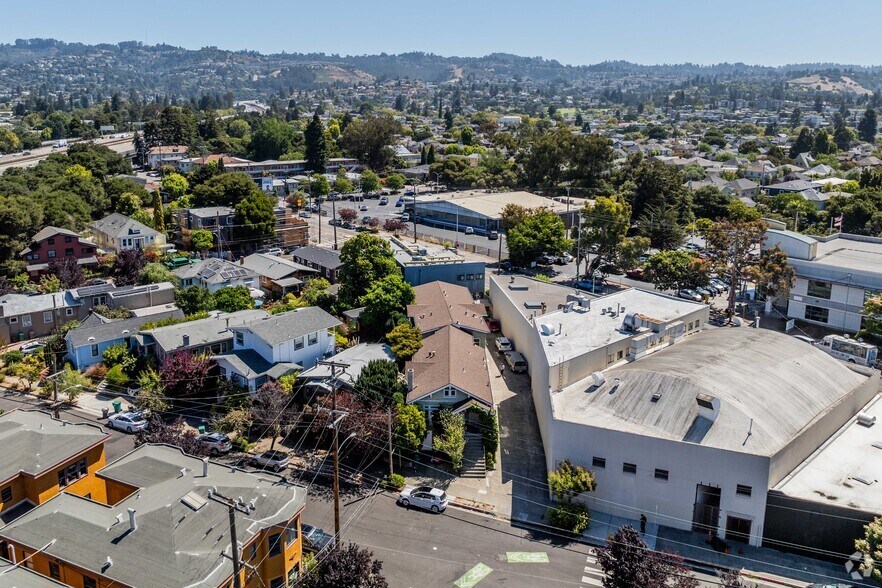 More Photos Of 5476 Vicente Way, Oakland Apartments For Sale